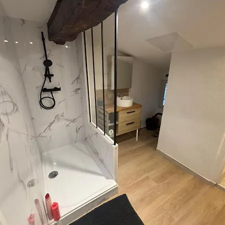 Appartement T3 Aristide - Wifi & Parking Facile